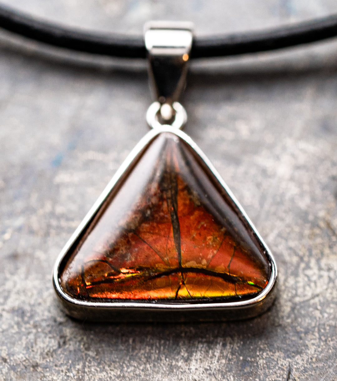Wizard's Triangle Fossil Ammolite 925 Silver & Leather Necklace