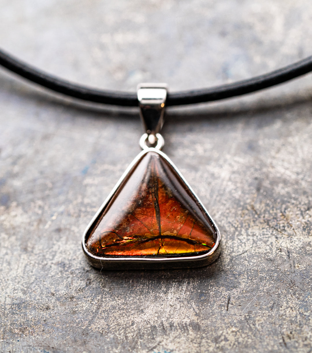 Wizard's Triangle Fossil Ammolite 925 Silver & Leather Necklace