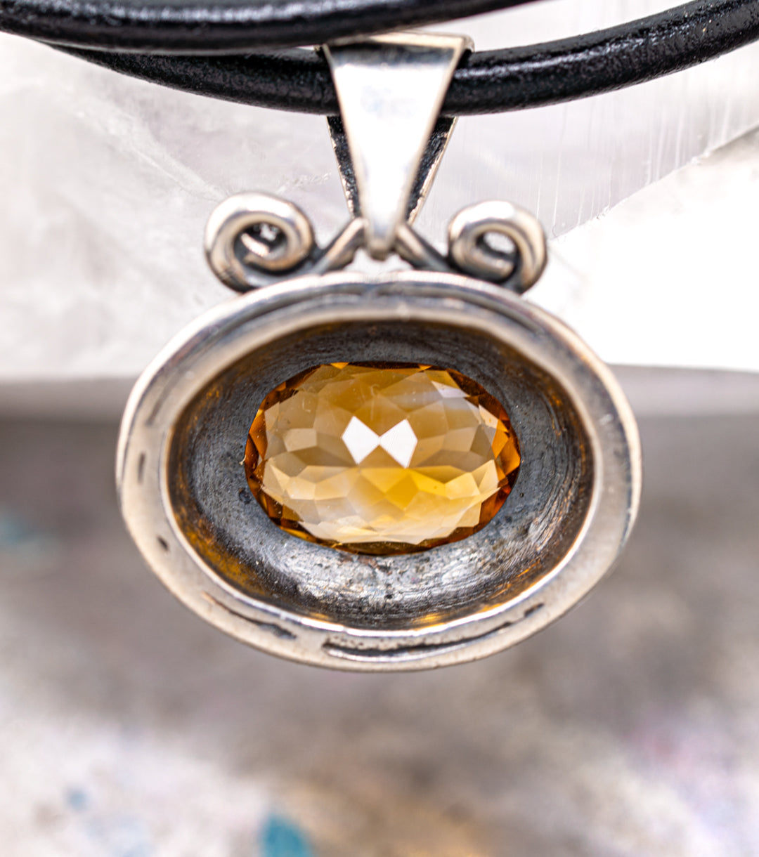 Vintage 70s Citrine, Silver & Leather Navajo Necklace