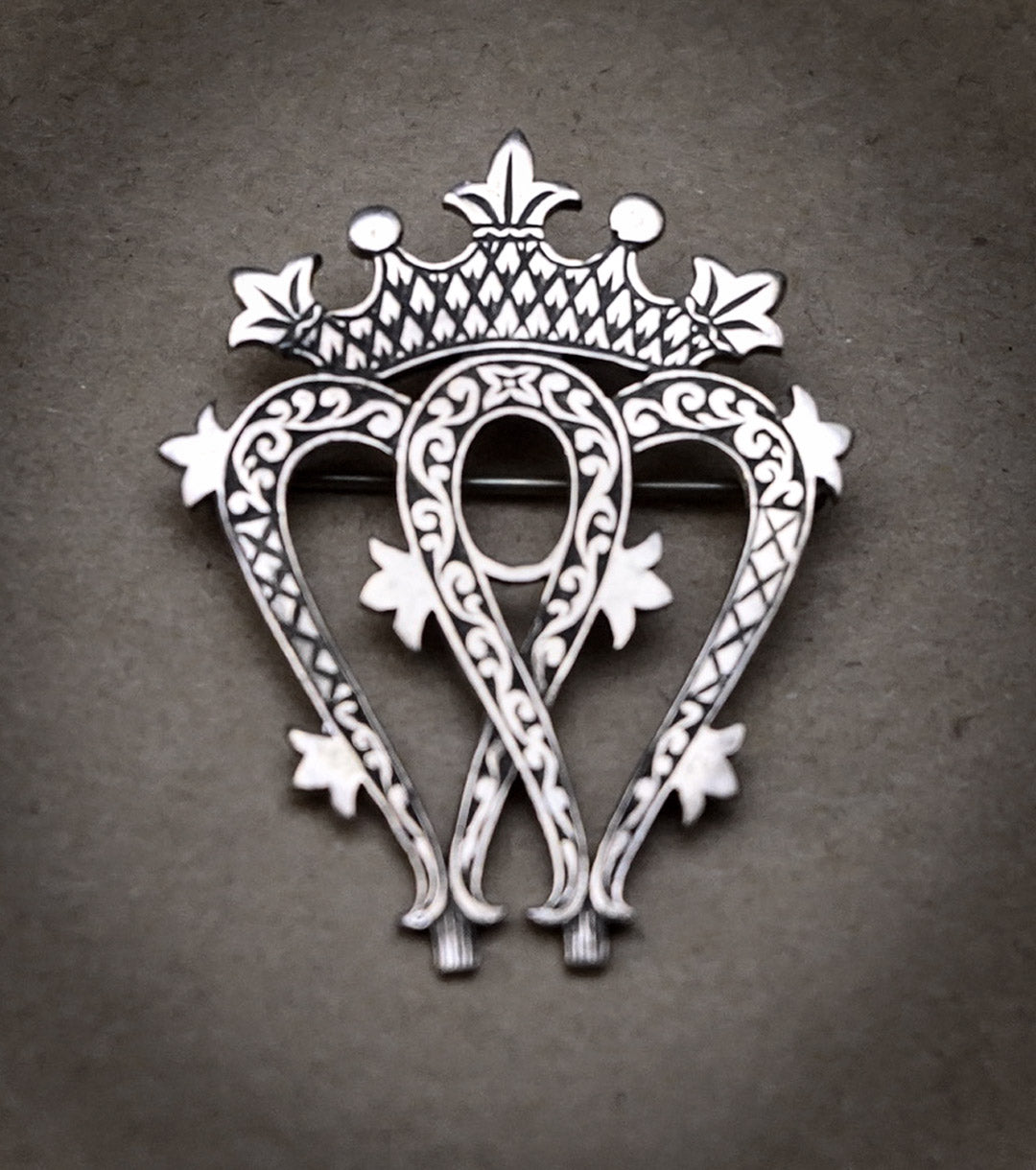 Scottish IONA 925 Silver Luckenbooth Sweetheart Brooch