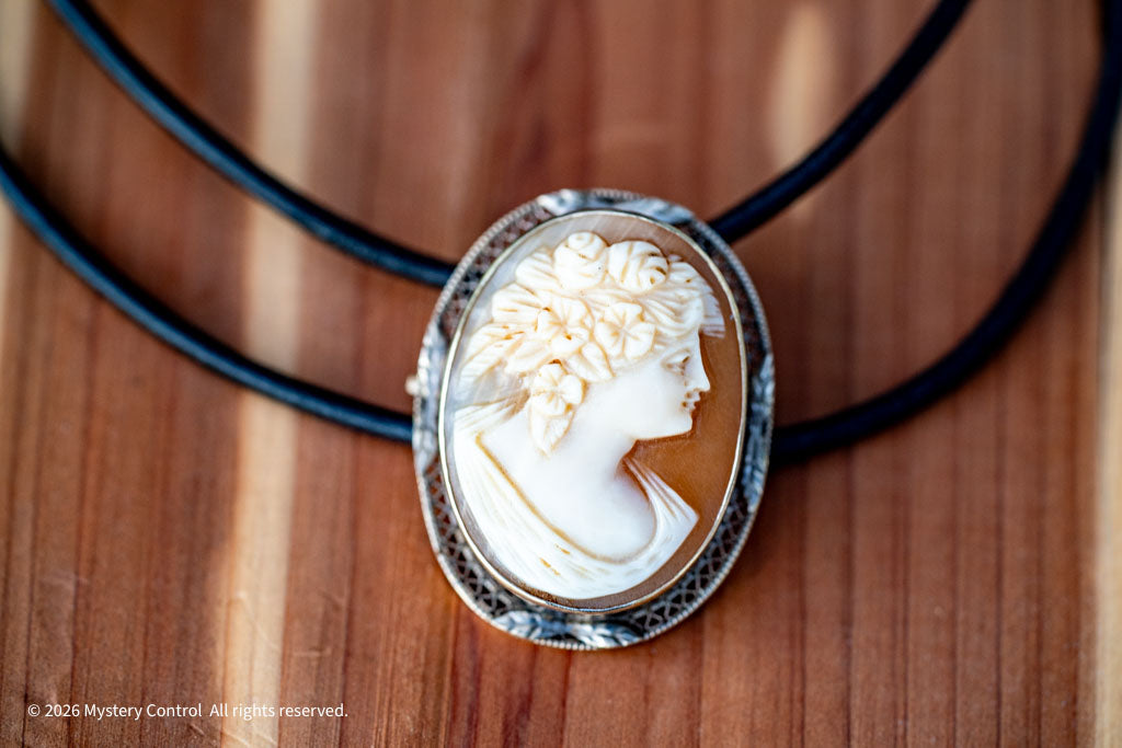 Cameo Pendant/Brooch of Flora, the Roman goddess of spring and flowers.