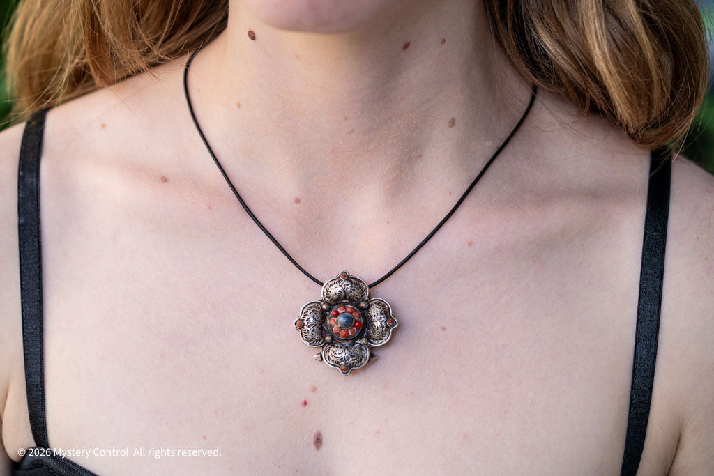 Tibetan Gau Box Necklace in 925 Silver
