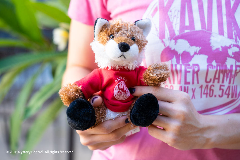 Slinky the Fox Plushie w/ Kavik River Camp Tee