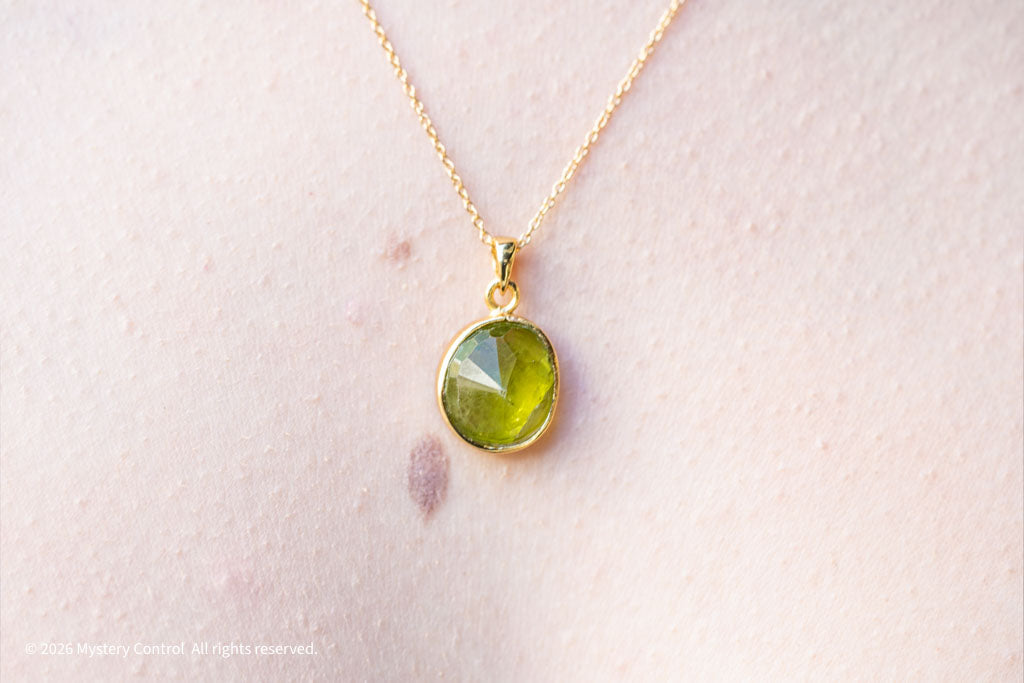Peridot "Cleopatra" Pendant Necklace