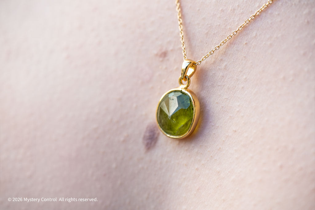 Peridot "Cleopatra" Pendant Necklace