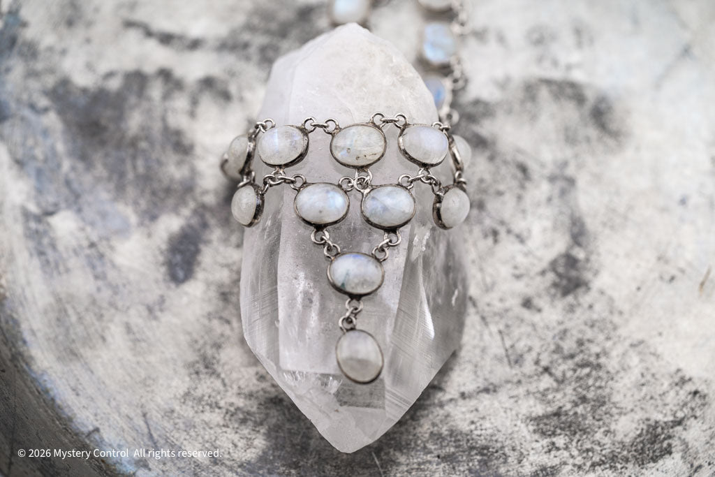 Edwardian Rainbow Moonstone Necklace