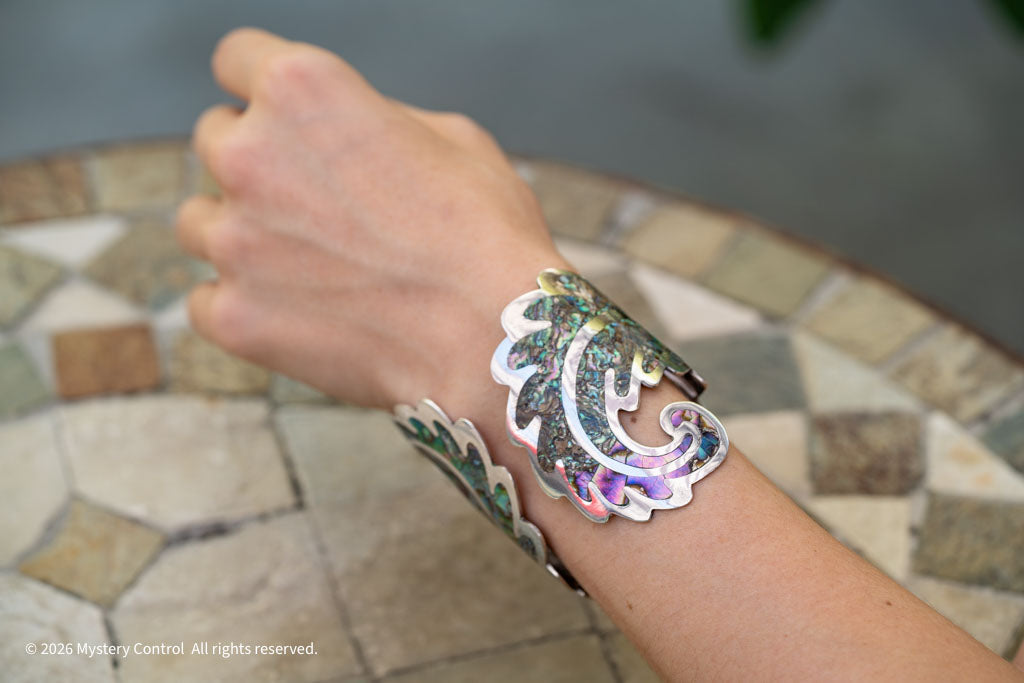 Los Ballesteros Sterling Silver Abalone Cuff Clamper Bracelet