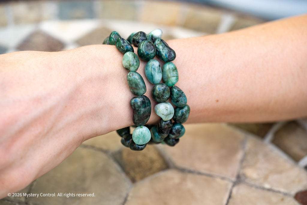 Polished Emerald Bracelet