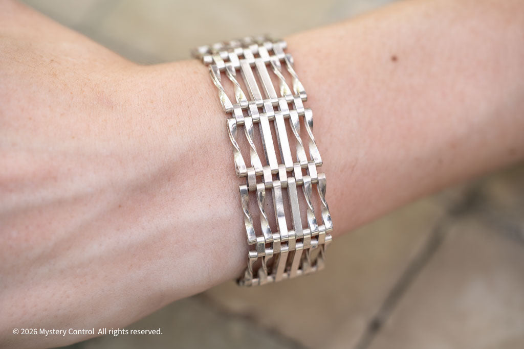70's Heart Padlock Gate Bracelet in 925 Silver