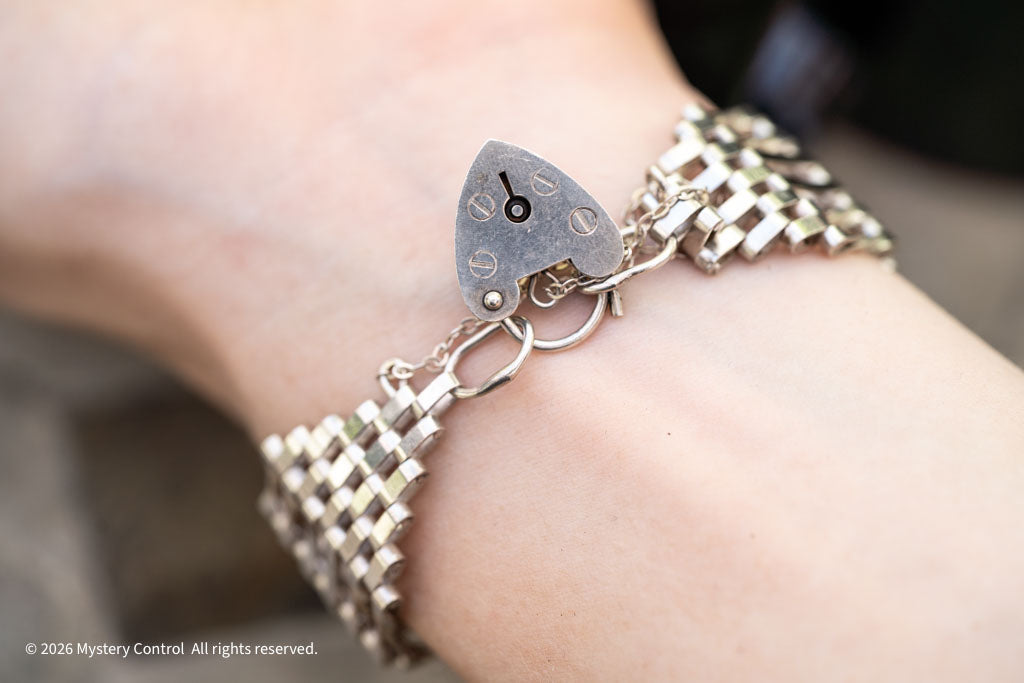 70's Heart Padlock Gate Bracelet in 925 Silver