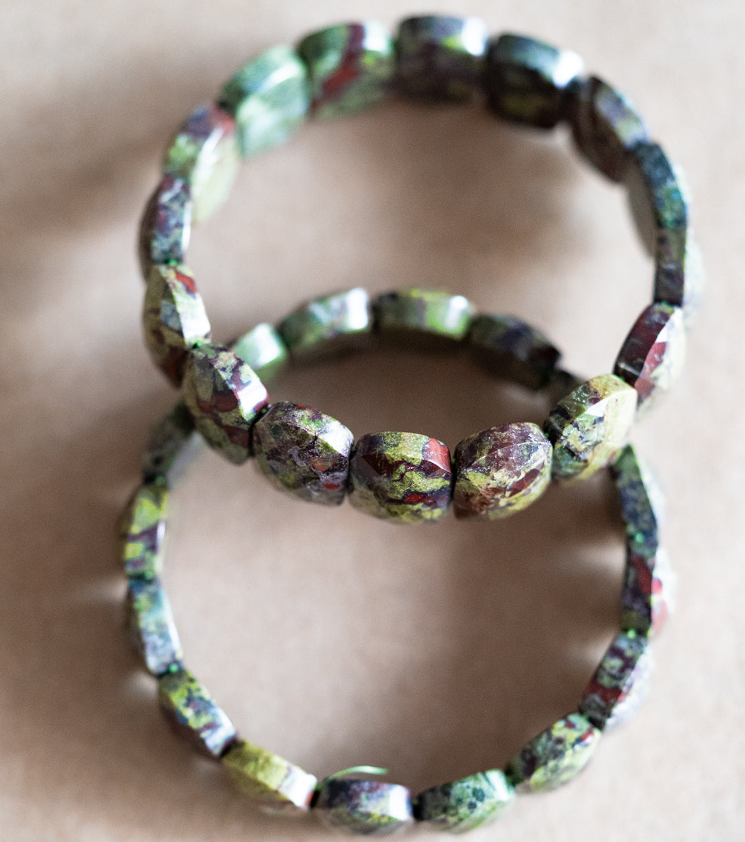 Dragon Blood Jasper Bracelet - Muscovite Silica and Red Jasper Bracelet (Green & Red)