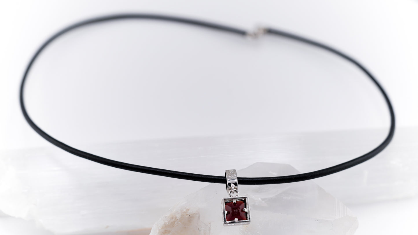 Garnet & 925 Silver Square "Dice" 80's Pendant and Black Leather Necklace