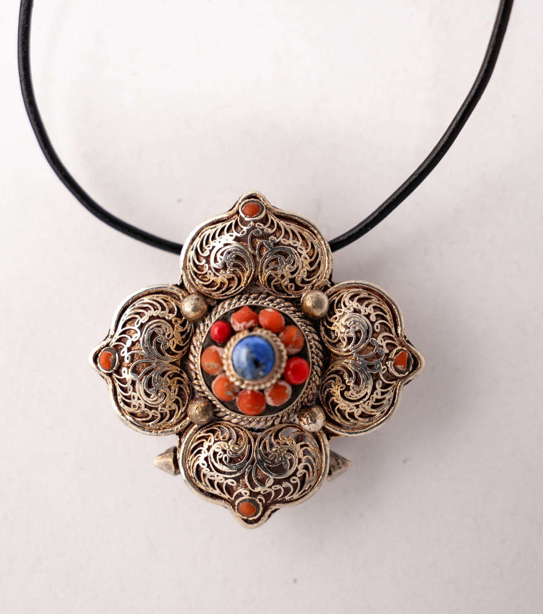 Tibetan Gau Box Necklace in 925 Silver