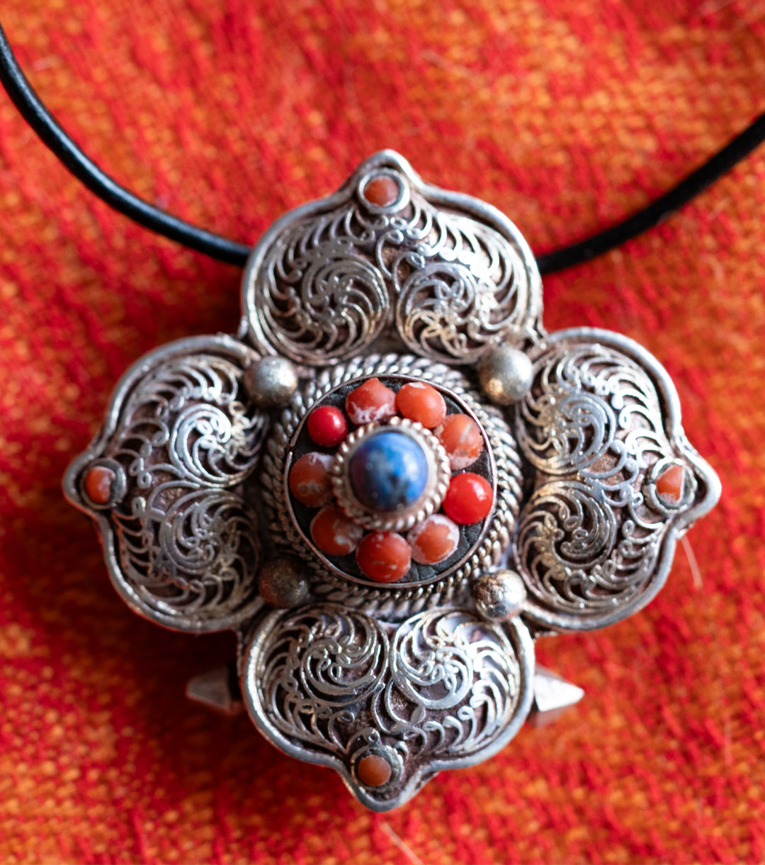Tibetan Gau Box Necklace in 925 Silver