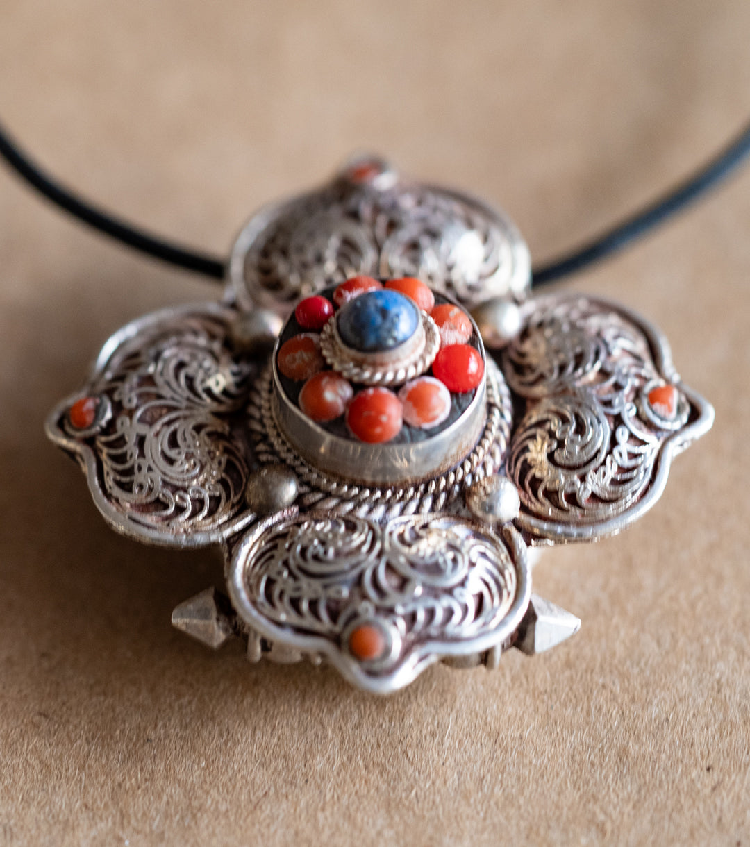 Tibetan Gau Box Necklace in 925 Silver