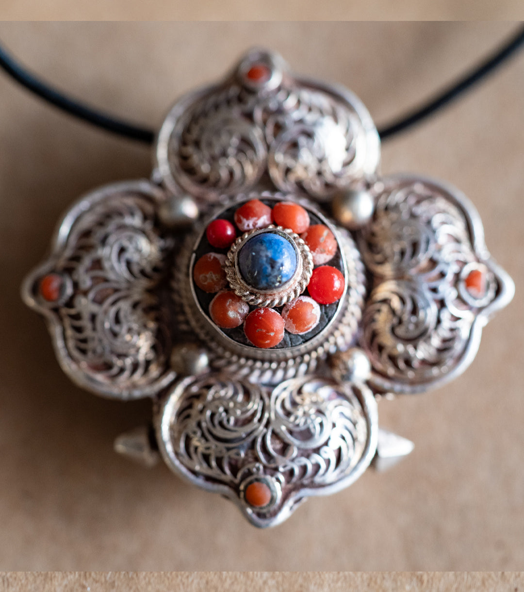 Tibetan Gau Box Necklace in 925 Silver