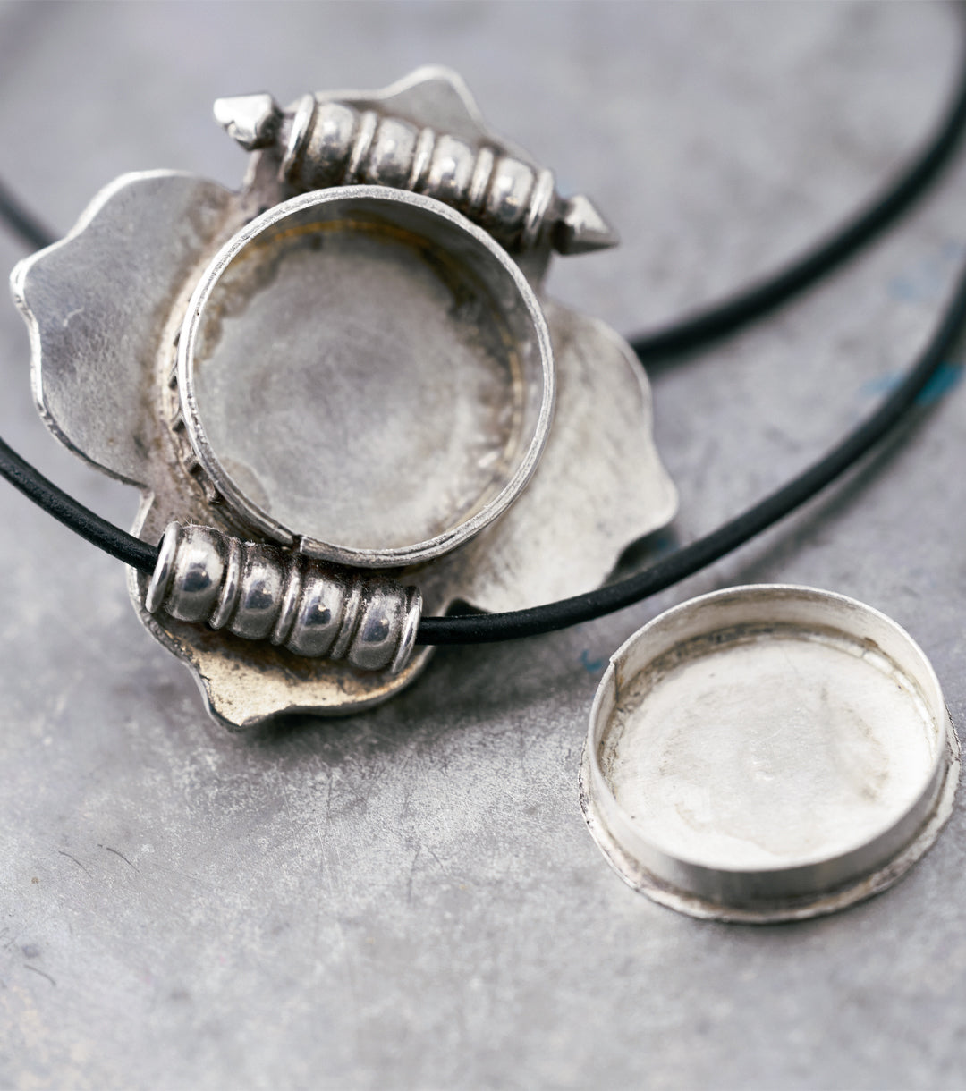 Tibetan Gau Box Necklace in 925 Silver