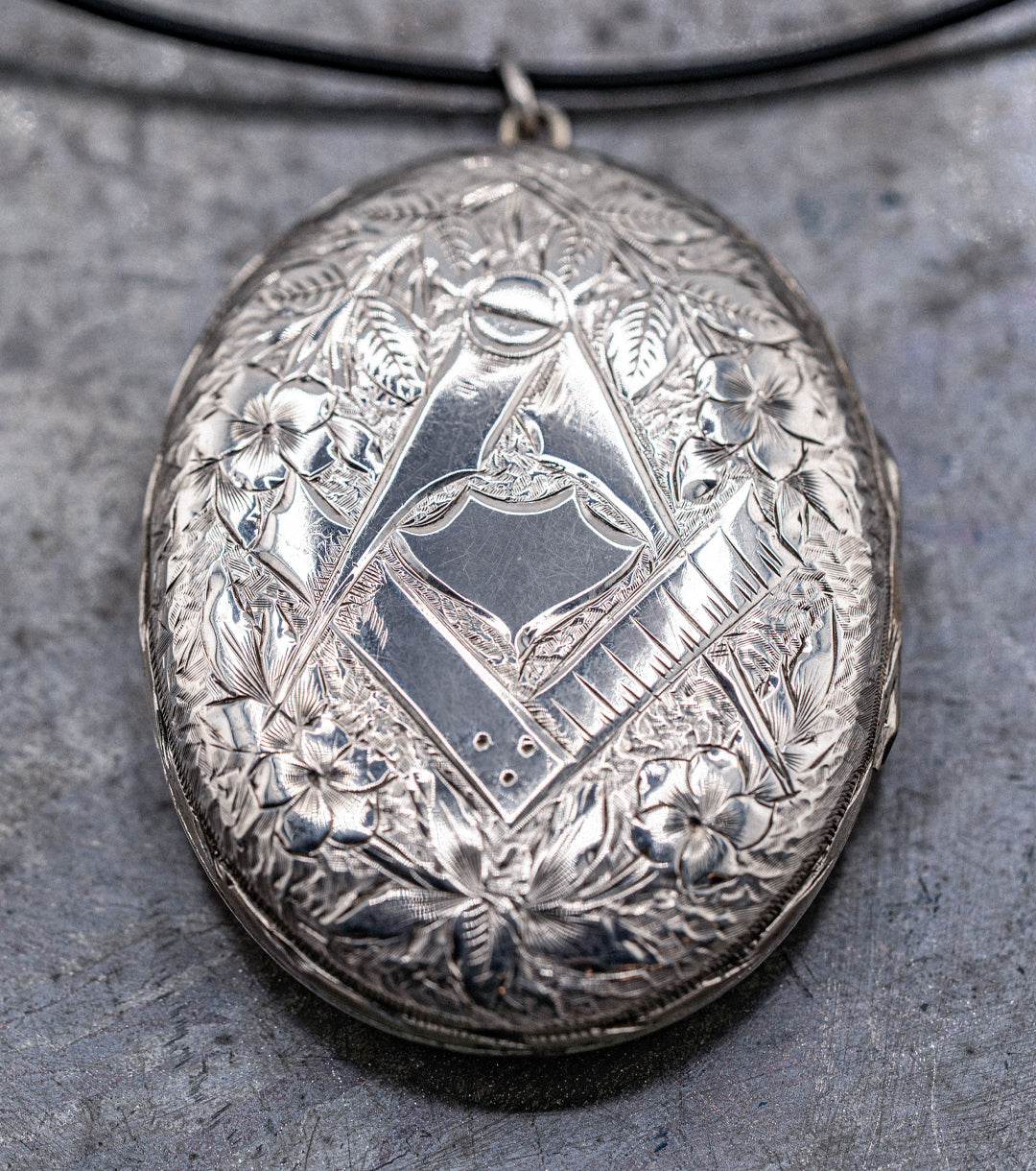 Scottish Masonic Locket in 925 Silver with Leather & Silver Necklace