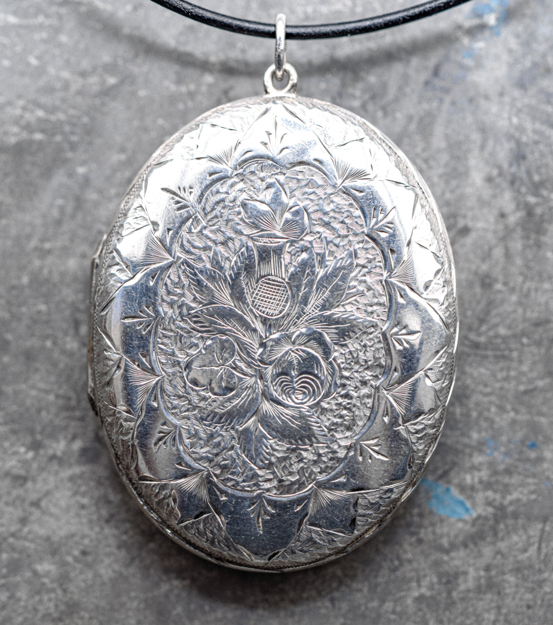 Scottish Masonic Locket in 925 Silver with Leather & Silver Necklace