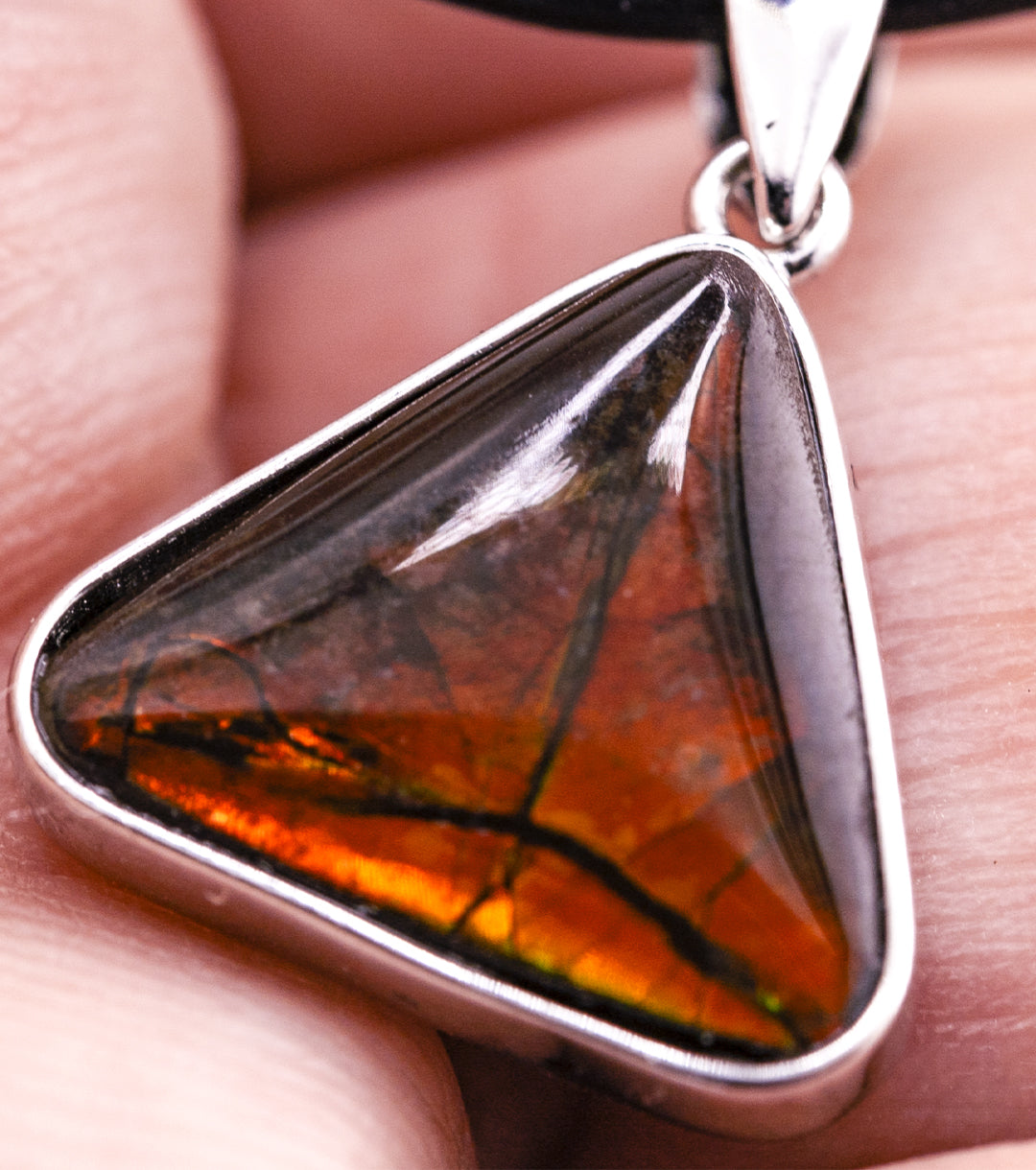 Wizard's Triangle Fossil Ammolite 925 Silver & Leather Necklace